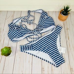 Cupshe Blue Stripe Ruffle Bikini M